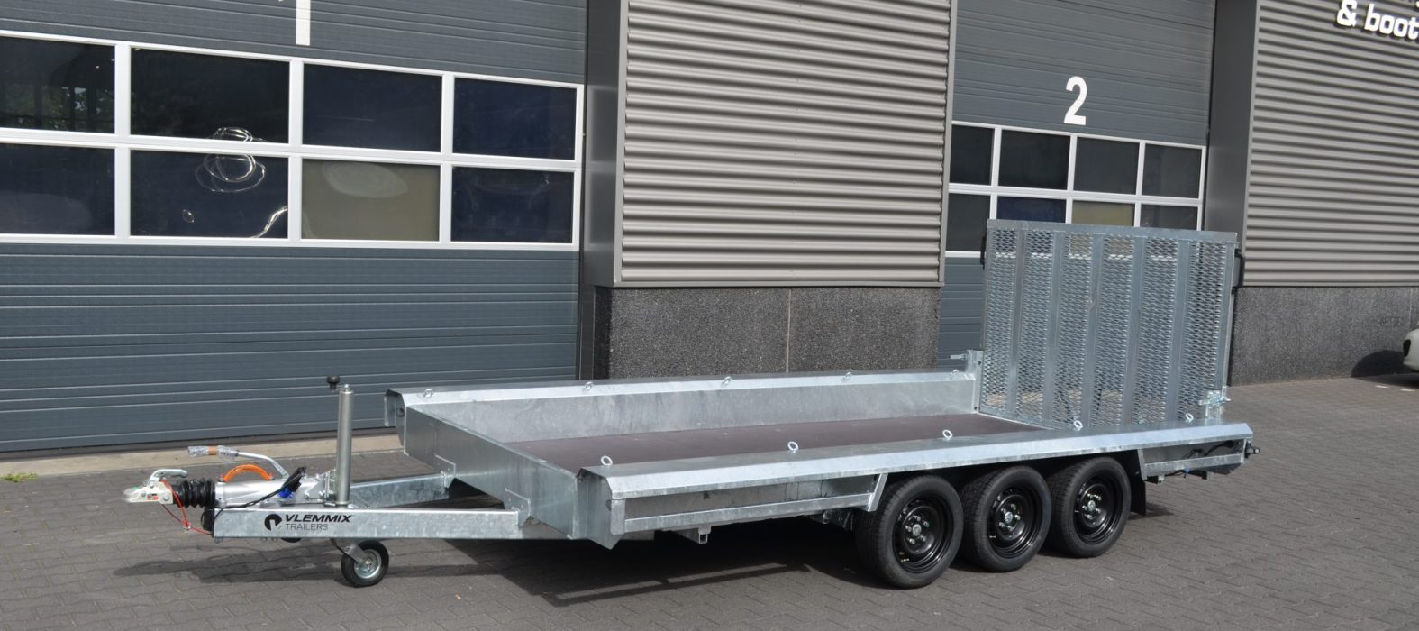 machine-transporter-400x180-3as-vlemmix-trailers-voorkant