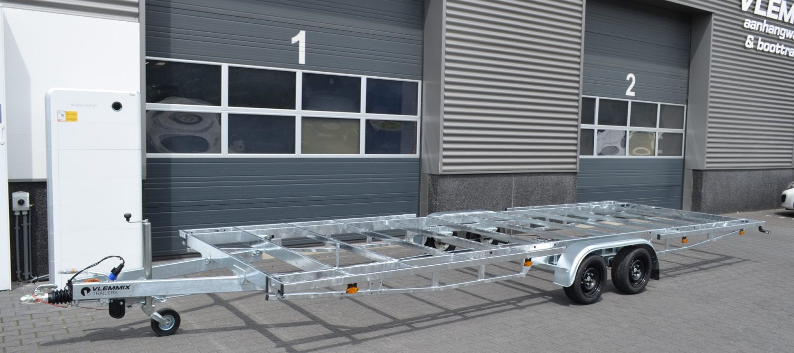 tiny-house-720-plateau-2as-vlemmix-trailers-voorkant