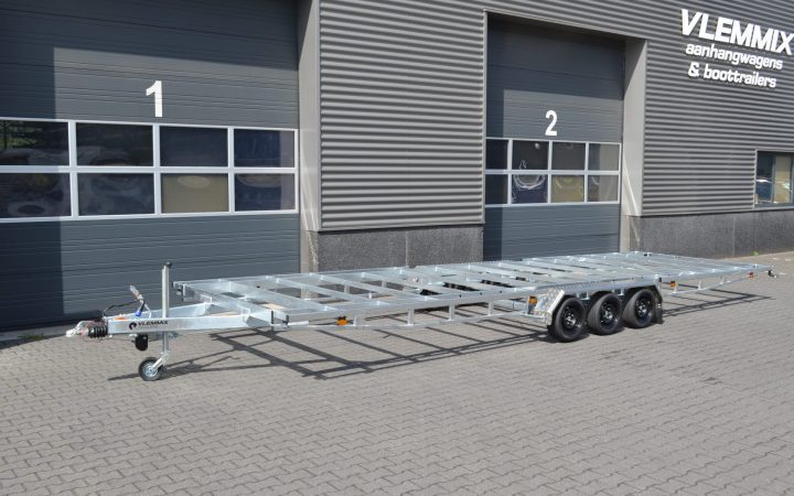 tiny-house-840-plateau-3as-vlemmix-trailers-voorkant