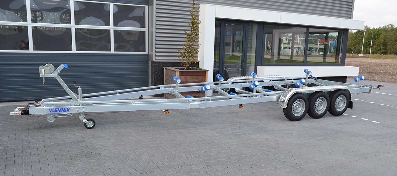 8,4 meter boottrailer 3 as voor