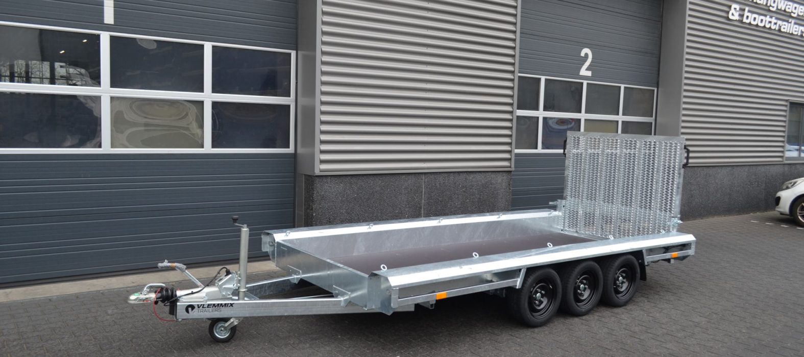 machinetransporter-400x150-3assen-vlemmix-trailers