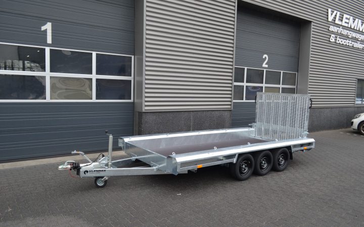machinetransporter-400x150-3assen-vlemmix-trailers
