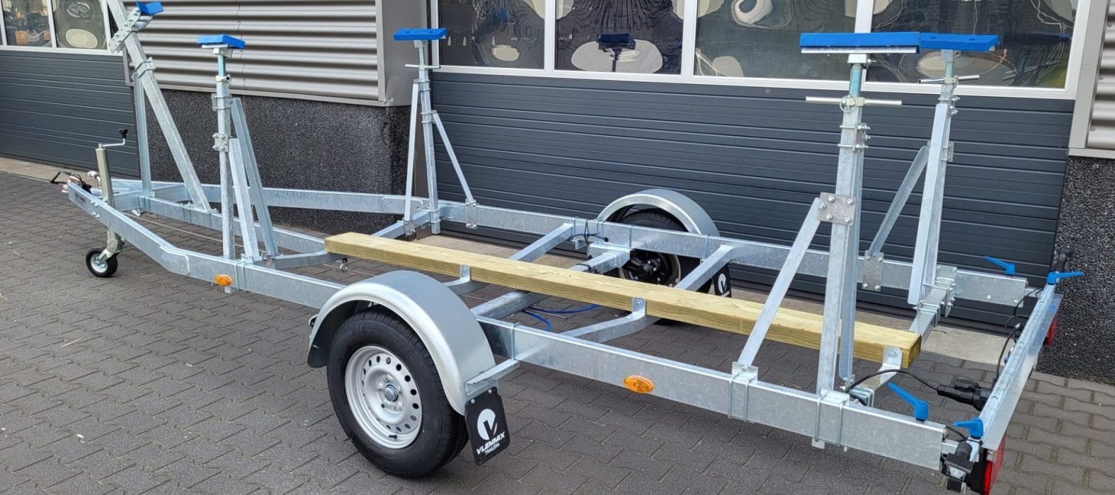 6,3m zeilboottrailer 1 as zonder rail achter