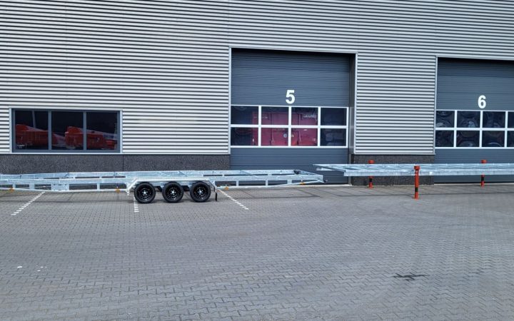 tiny-house-trailer-detachable-840-3assen-zijkant