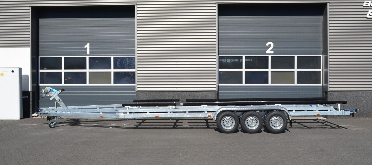 vlemmix-balken-trailer-10m-3-assen-3500kg-zijkant