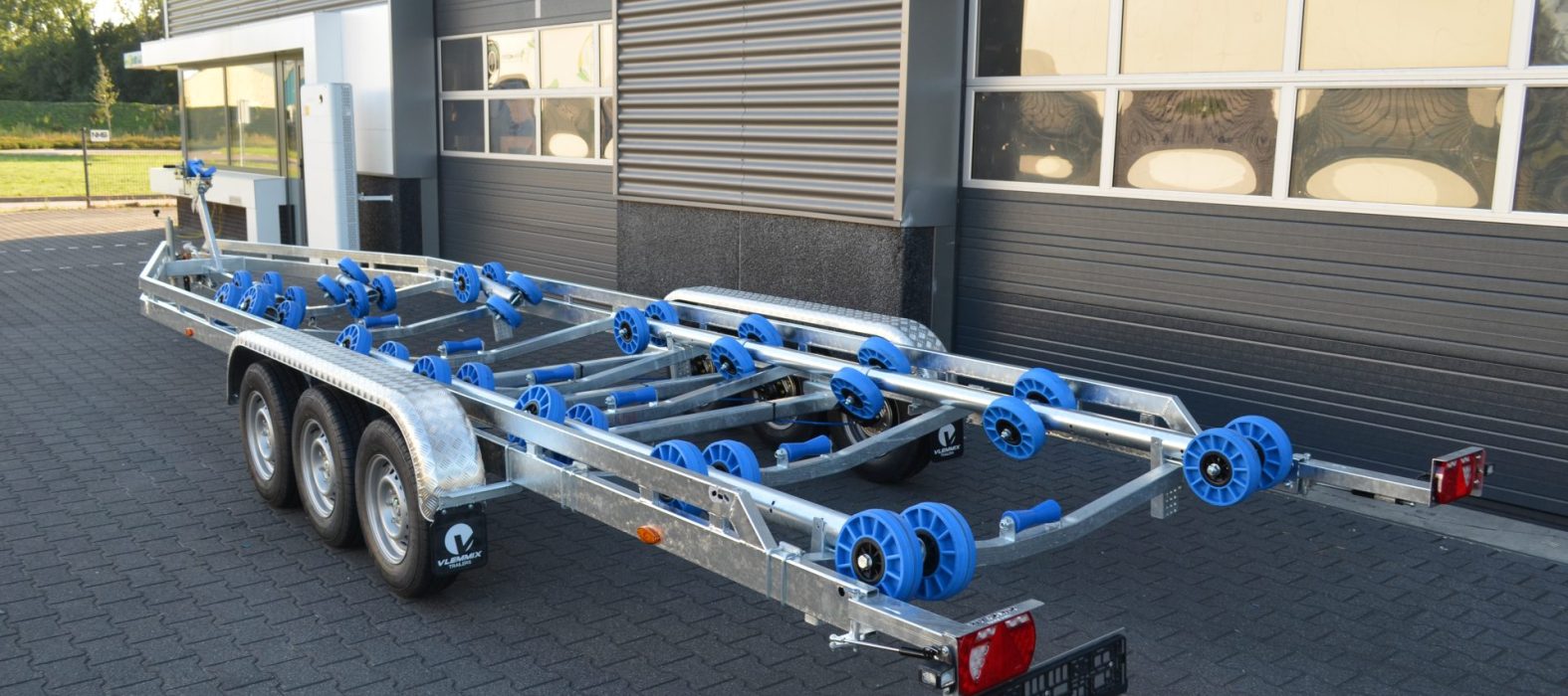 flex-roll-trailer-3as-10m-vlemmix-trailers-achterkant