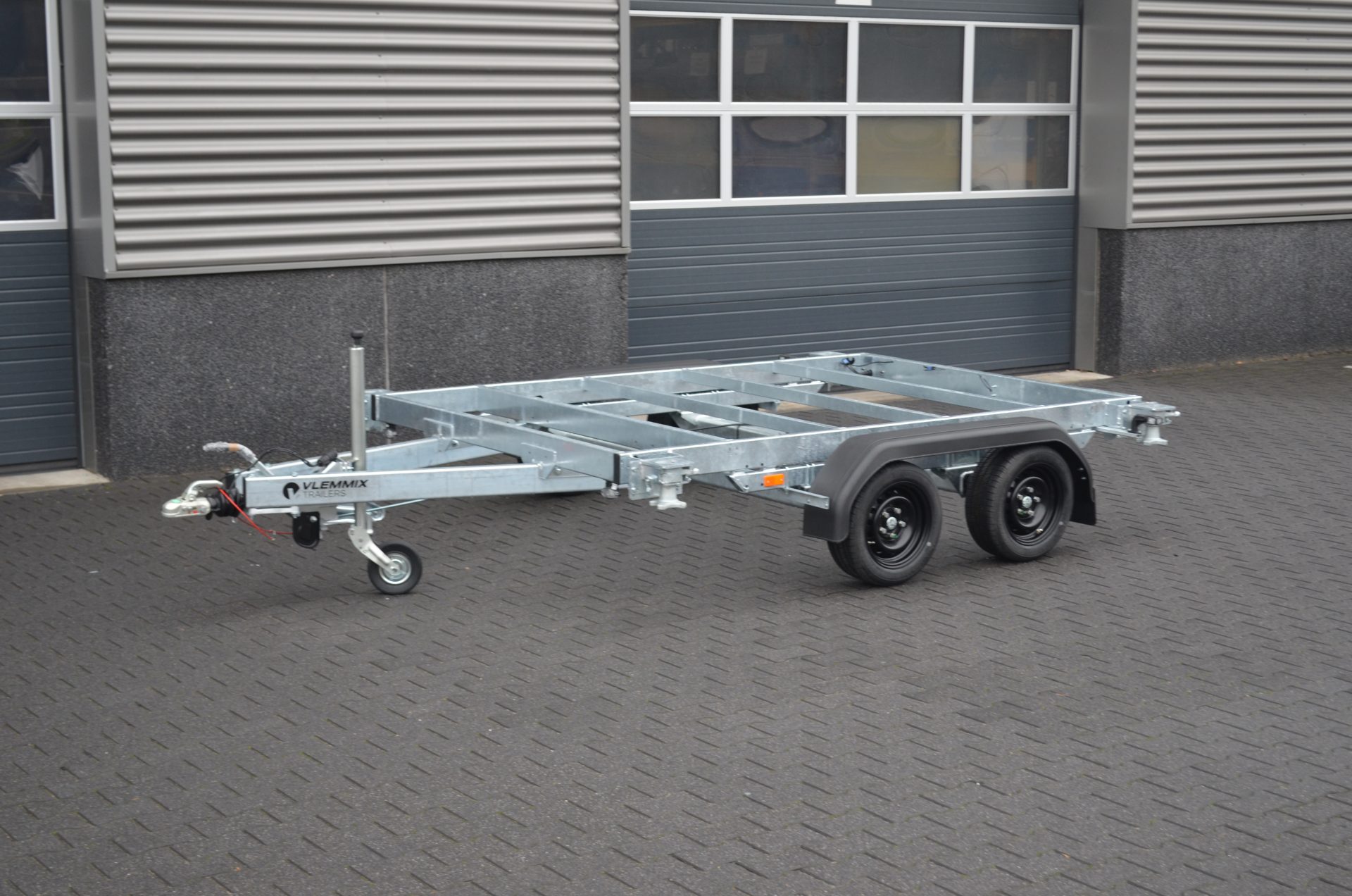 Container-trailer-10ft-2as-vlemmix-trailers