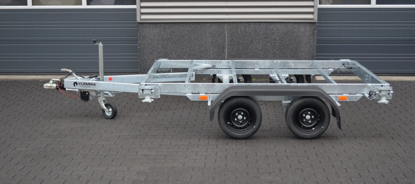 container-trailer-10ft-2as-vlemmix-trailers