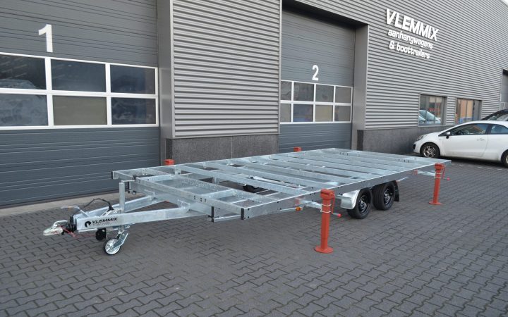 detachable-trailer-600-2-assen-voorkant-met-steunpoten