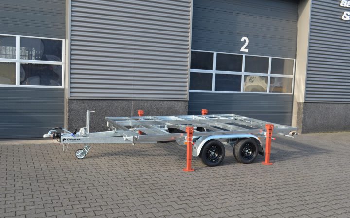 vlemmix-detachable-trailer-360-2-assen-voorkant
