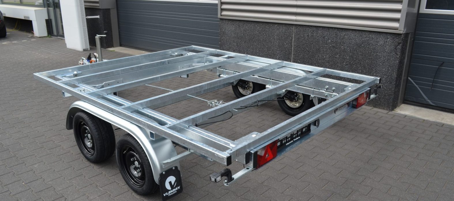 detachable-trailer-vlemmix-3m-2x1800kg-achterkant